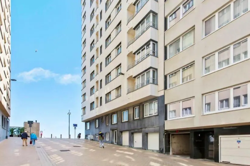 Bright And Stylish Apartment Next To The Sea! Ostend Belgium
